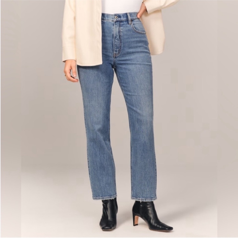 Abercrombie & Fitch Ankle Straight High Rise Jeans